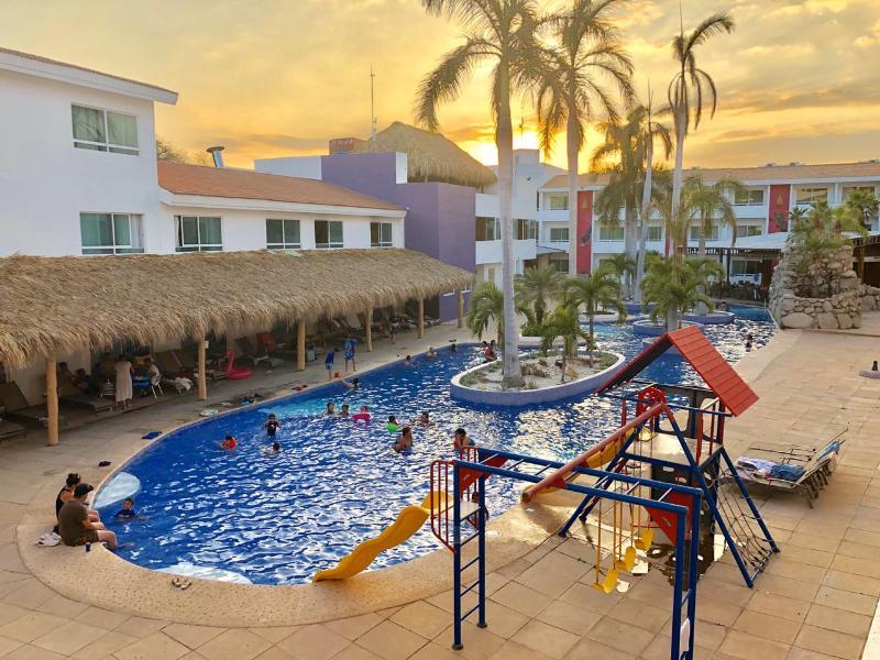 La Isla Huatulco Hotel Exterior foto